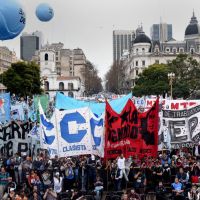 Los gremios de la Izquierda movilizan a Plaza de Mayo