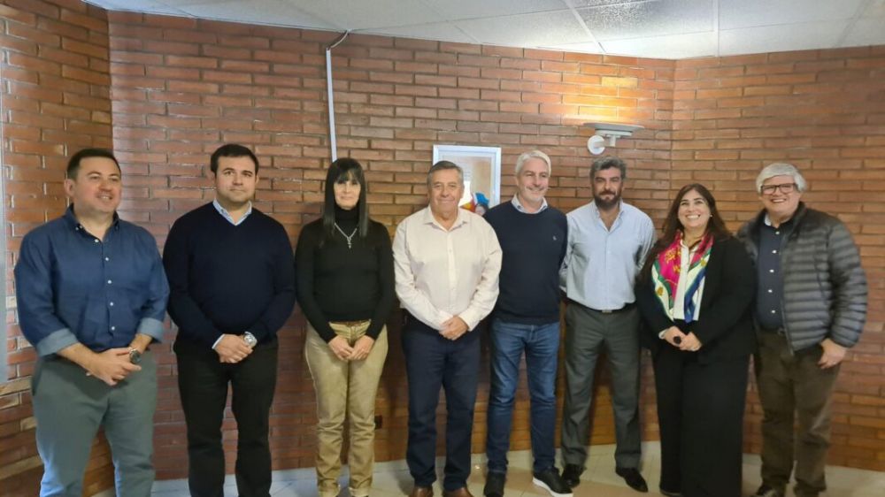 El IMAS integrarpa el Consejo Ejecutivo del Comit� H�drico Federal (COHIFE)