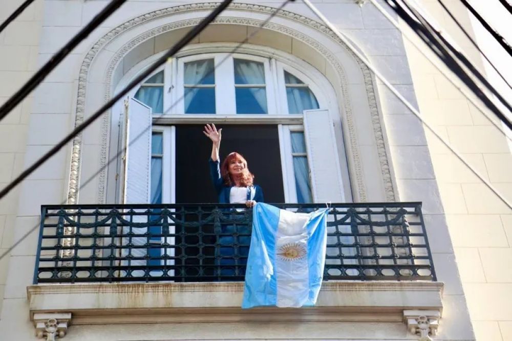 Sin grieta, el peronismo bonaerense sali� a bancar a CFK: la condena 