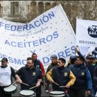 Se estanca la paritaria de los aceiteros: gremios aseguran que no hubo �ning�n avance� en la nueva audiencia