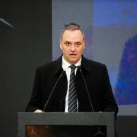 Manuel Adorni se qued� sin apoyo y presionan para que renuncie si Milei no lo echa