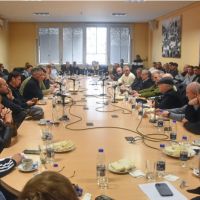 Con un Maturano que pidi� un paro general por tiempo indeterminado, la CGT recibi� a las Confederaciones: �El desaf�o es transformar el diagn�stico en organizaci�n, coordinaci�n y un plan de acci�n�