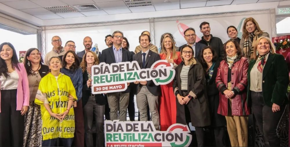 Coca‑Cola Chile y organizaciones proponen al Ministerio de Medio Ambiente oficializar el D�a Nacional de la Reutilizaci�n
