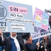 T�cnicos del INTI denuncian que el Gobierno no acata el freno judicial a los despidos y advierten: �No sabemos qu� va a pasar este martes con nuestros empleos�