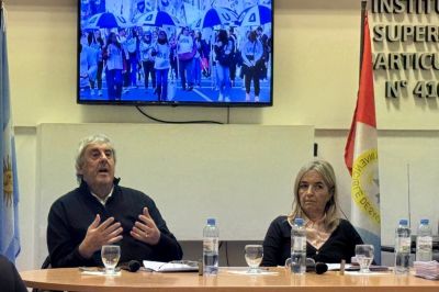 Romero de UDA le reclam� al gobierno de Pullaro que �convoquen a paritarias para discutir salarios�