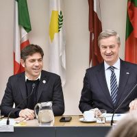 Kicillof se reuni� con el embajador de la Uni�n Europea en busca de inversiones y suma fotos al �lbum internacional