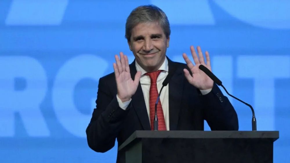 S�per-RIGI: la UIA no logr� que Toto Caputo incluyera una cl�usula de desarrollo nacional
