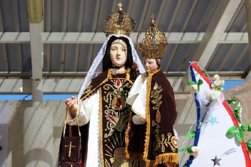 A 100 a�os de su coronaci�n pontificia, Chile se une para renovar la devoci�n a la Virgen del Carmen