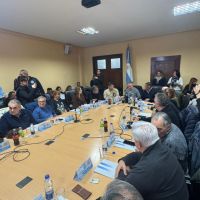 Andr�s Rodr�guez pidi� darle �una proyecci�n pol�tica� a las protestas de la CGT �para que haya un cambio sustancial el a�o que viene�