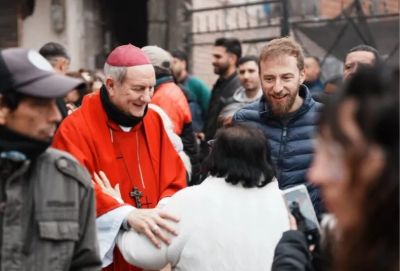 El Mundial de la pobreza: intendentes bonaerenses y curas villeros juegan en equipo para afrontar la crisis