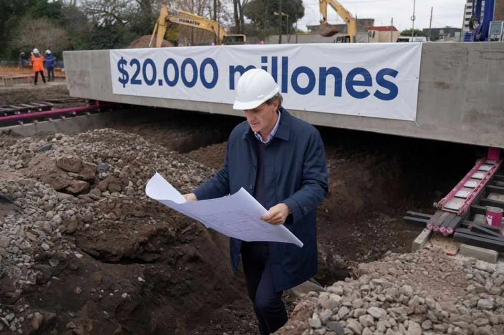 Katopodis puso el gancho y adjudic� una obra de casi $20.000 millones para un paso bajo nivel en San Mart�n