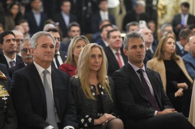 Nueva era para Milei: nace un Gobierno abrazado al sistema con Karina como �El Jefe� de casi todo