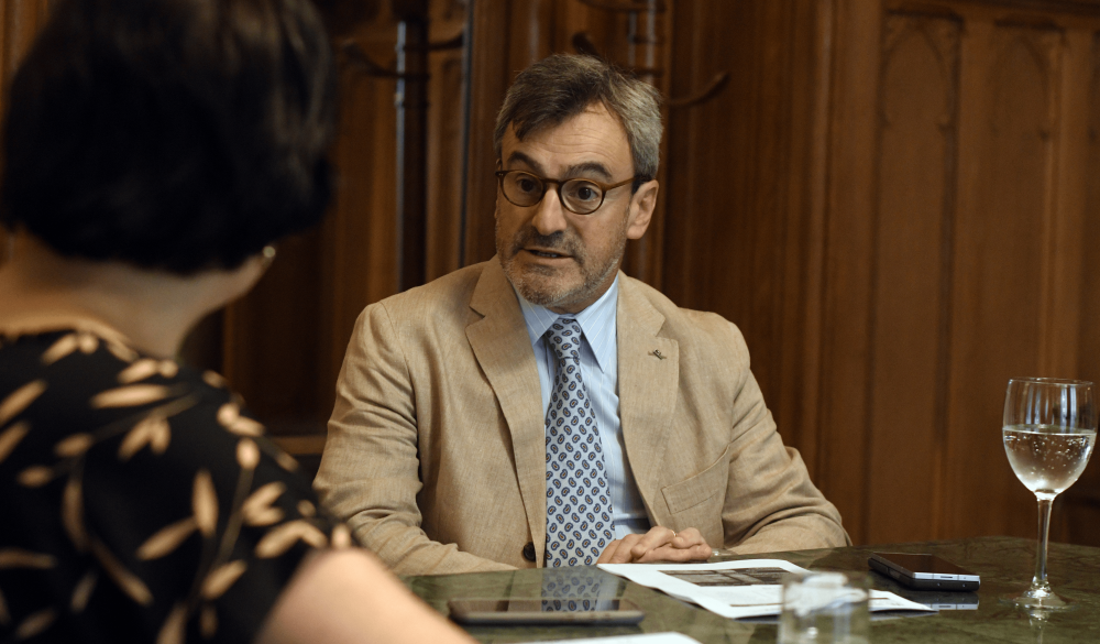 Argentina tiene la mayor carga fiscal sobre el sector formal, seg�n la UIA