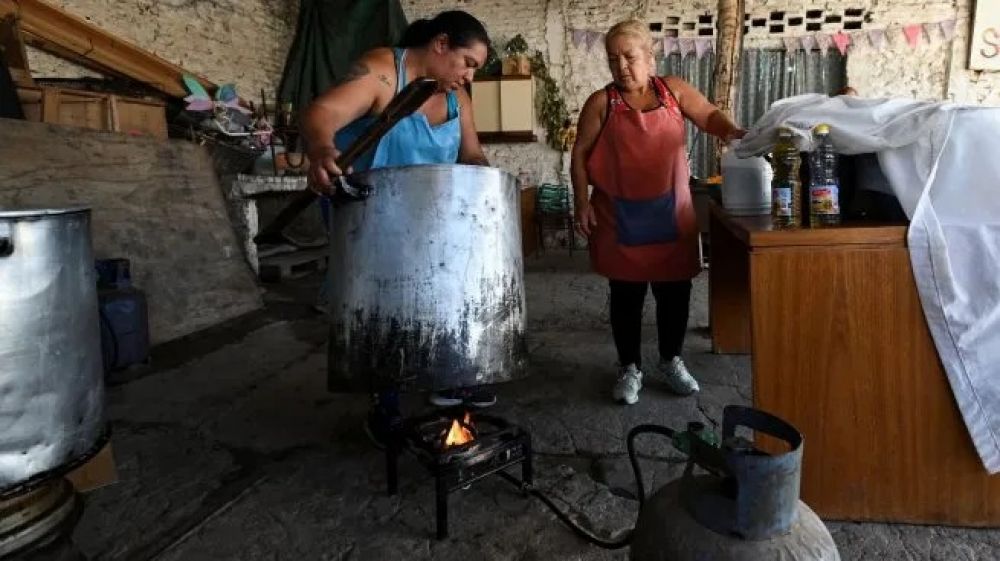 La recuperaci�n no llega a los barrios populares: se reducen alimentos para llegar a fin de mes y crece la deuda