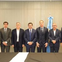 Las transferencias nacionales a las provincias se hunden y complican la negociaci�n con los gobernadores