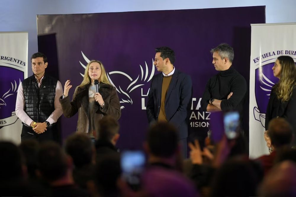 Karina Milei concentra el manejo del poder, Santilli opera y la reelecci�n domina la pol�tica oficialista