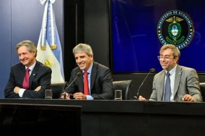 Blindaje al d�lar: Toto Caputo cubrir� los vencimientos de 2027 con deuda local, privatizaciones y bancos