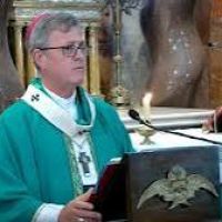 Mons. Garc�a Cuerva: 'Dios nos ama como somos, pero nos sue�a mucho mejor'