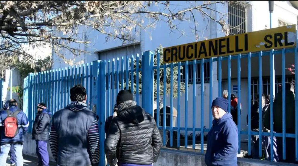 Cerr� una importante autopartista en C�rdoba: los trabajadores llegaron a la planta y encontraron los portones soldados