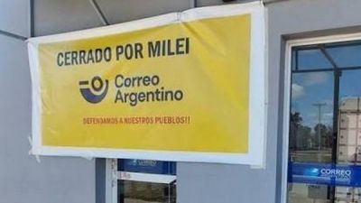 El gobierno acelera la privatizaci�n de Correo Argentino con el cierre de 300 sucursales y deja pueblos sin servicio