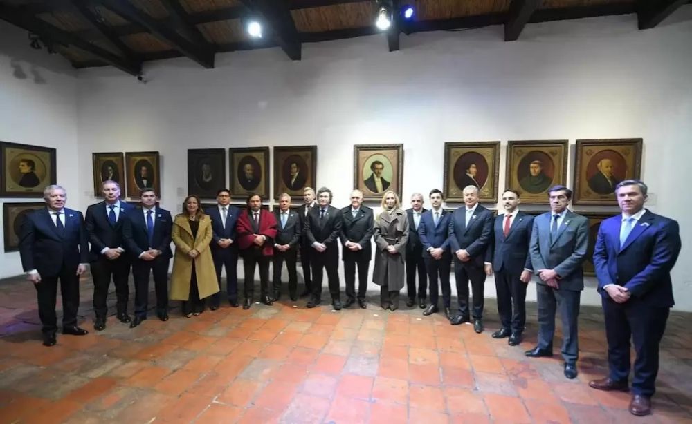 9 de Julio: Milei logr� un fuerte apoyo en Tucum�n y volvi� a Buenos Aires para el tedeum en la Catedral
