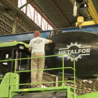 Denuncian que Metalfor despidi� a 35 trabajadores durante el partido de la Selecci�n y sin pagar indemnizaciones