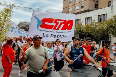 Las CTA y la CGT activan un plan de lucha en La Pampa: movilizaci�n el 22 de julio