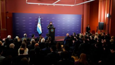 El Gobierno activa la estrategia por la reforma del BCRA: Milei volver� a reunirse con legisladores libertarios