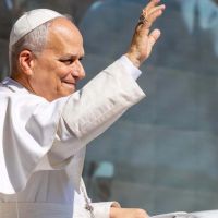Le�n XIV invita los j�venes a descubrir el amor de Cristo en la Eucarist�a