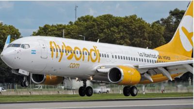 Bir� acus� a Flybondi de operar como �un esquema ponzi� y denunci� complicidad estatal