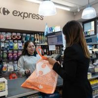 Comercio: el Gobierno prepara una mayor fiscalizaci�n para combatir la evasi�n, mientras los s�per dicen estar 