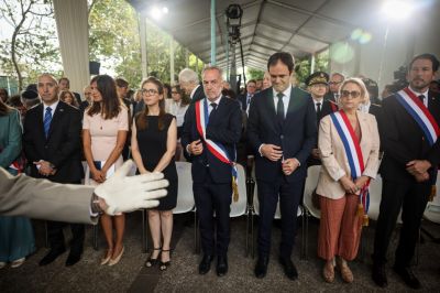Francia conmemora a las v�ctimas de la redada antisemita del Vel d�Hiv en medio de un clima de vandalismo