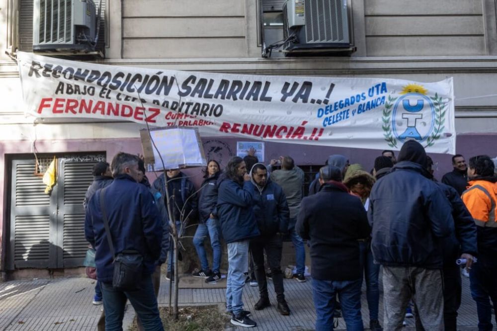 Con un Adjunto del interior, Alberto Pati�o confirm� que le disputar� la conducci�n de la UTA a Roberto Fern�ndez