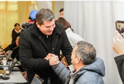 Orrego encabez� un nuevo operativo San Juan Cerca en Pocito con m�s servicios para los vecinos