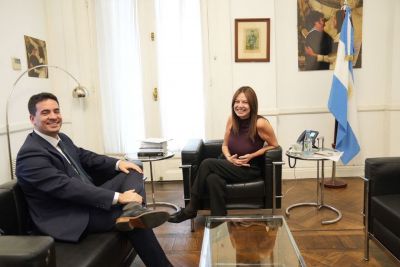 Sandra Pettovello celebr� la paritaria de la UTA: acuerdo trimestral, suma fija no remunerativa y paz social para el AMBA