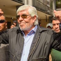 En una asamblea, Moyano expuls� a Balazic dirigente investigado por el fraude de US$10.000.000 al sindicato de camioneros