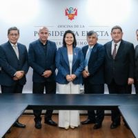 Per� | Keiko Fujimori acuerda con evang�licos conmemorar �Acci�n de Gracias� el 30 de julio