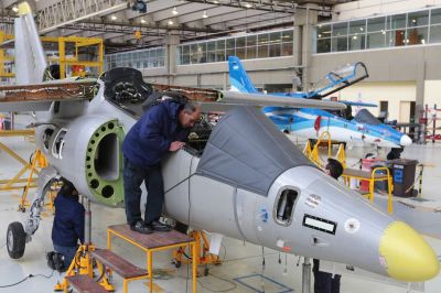 Advierten que por el ajuste libertario en la F�brica Argentina de Aviones, ya est�n en riesgo cuatro de sus proyectos aeron�uticos �estrat�gicos�