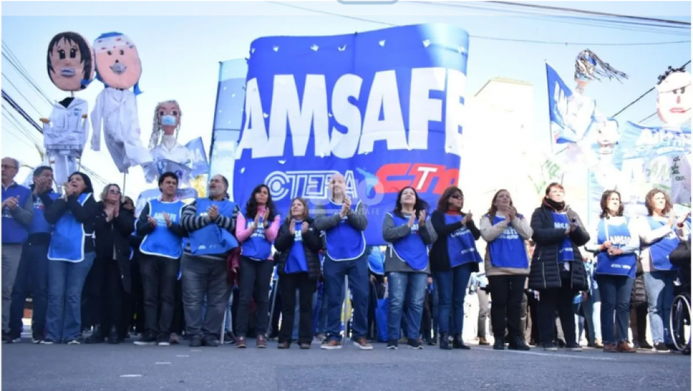 Desde el gremio aseguraron que �el 99,86% de los docentes que participaron de la consulta rechaz� la oferta salarial� de Pullaro
