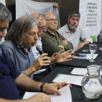 Docentes y nodocentes universitarios reclamaron casi 30% de aumento y la defensa del sistema cient�fico