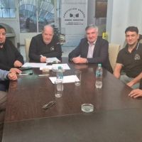 AOMA sell� el primer acuerdo laboral para la actividad del uranio en R�p Negro