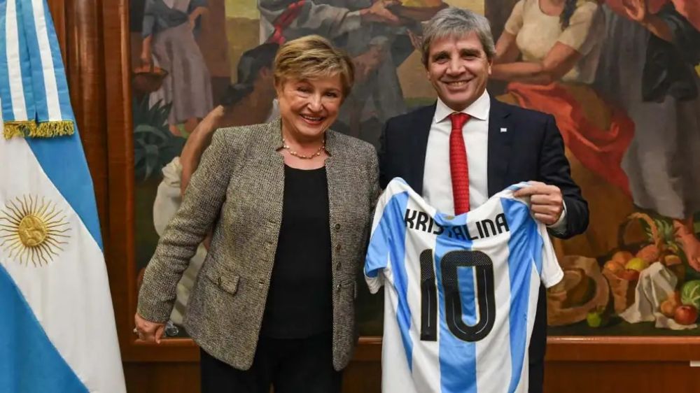 El riojano Quintela suma a M�ximo Kirchner a un acto y le hace prometer a Kicillof que tambi�n viajar�