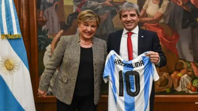 El riojano Quintela suma a M�ximo Kirchner a un acto y le hace prometer a Kicillof que tambi�n viajar�