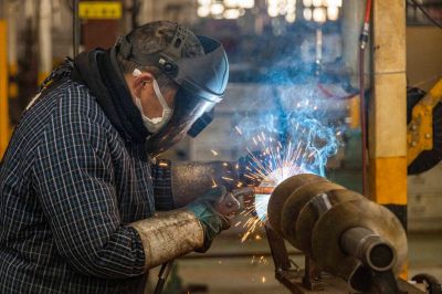 La industria cordobesa sufre el modelo libertario y la metalurgia de la provincia destruye 150 empleos por mes desde que asumi� Milei
