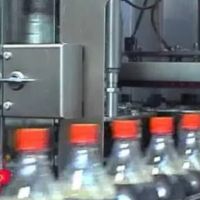 Condenan a embotelladora de gaseosas porque un cliente encontr� una piedra en una botella cerrada