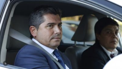 El gobernador de San Juan volvi� de urgencia de Londres por la tragedia del helic�ptero