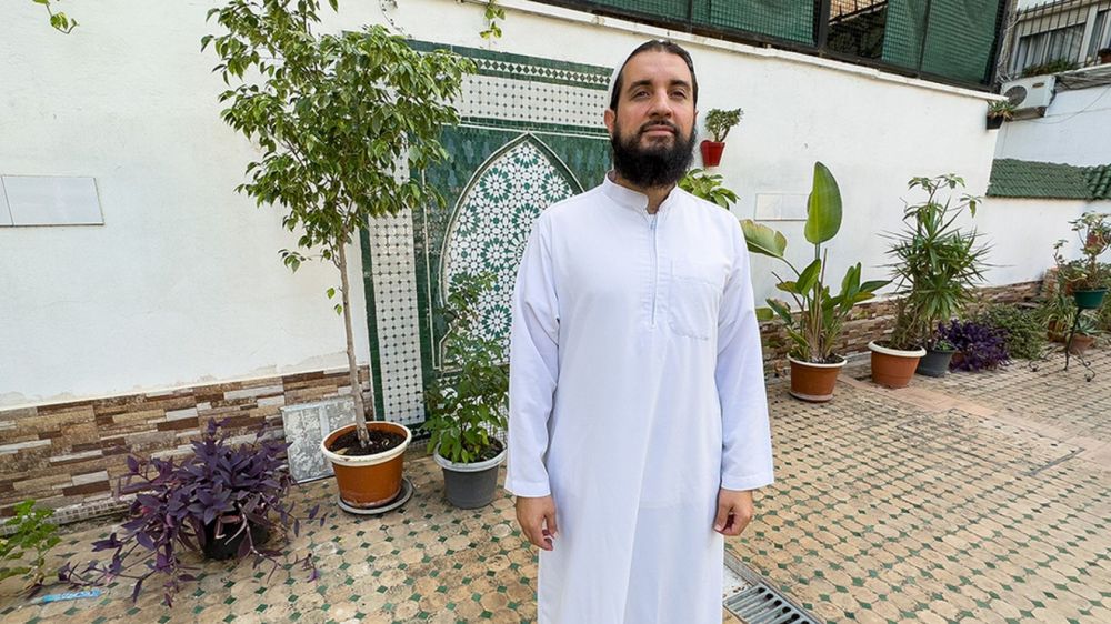 La vida en una mezquita de Sevilla: �La cura al odio de algunas personas es conocernos�