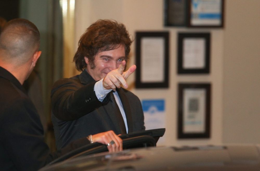 #CrisisSalarial Casi el 90% de los argentinos cree que se necesitan dos o m�s empleos para llegar a fin de mes y el 62% tom� deuda para gastos b�sicos
