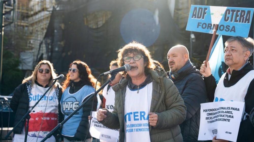 Las dos CTA respaldan el paro y la jornada nacional de lucha convocada por los docentes