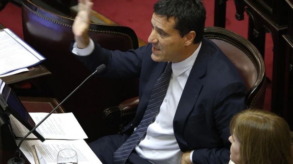 Crece la rebeli�n en el bloque radical contra la ley de tierras de Milei